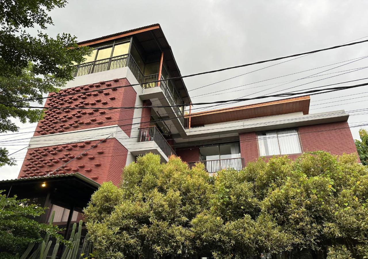 Yurooms Villapartment - Love Room Bali (Adults Only) Jimbaran  Exterior photo